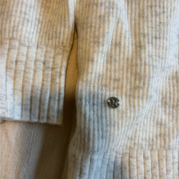 Lululemon Athletica Cream V-Neck Sweater - Picture 2 of 3